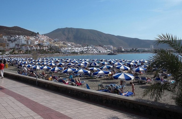 Holiday Accommodation "Nice stay in Los Cristianos centre"