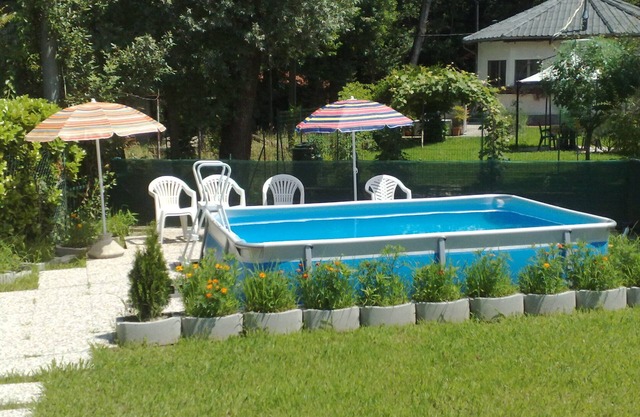 Holiday Apartment "Giulia" with Lake View, Pool, Wi-Fi & Garden