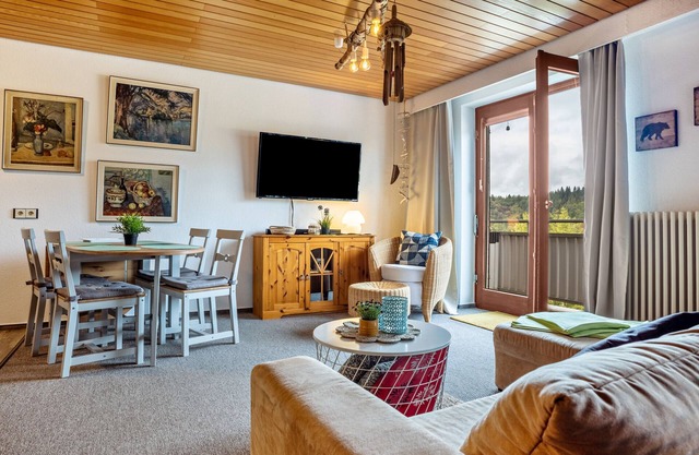 Holiday Apartment "Grundblick" with Mountain View, Balcony & Wi-Fi