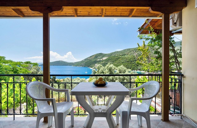Holiday Apartment "Vardia studio A" with Sea View, Wi-Fi & Balcony