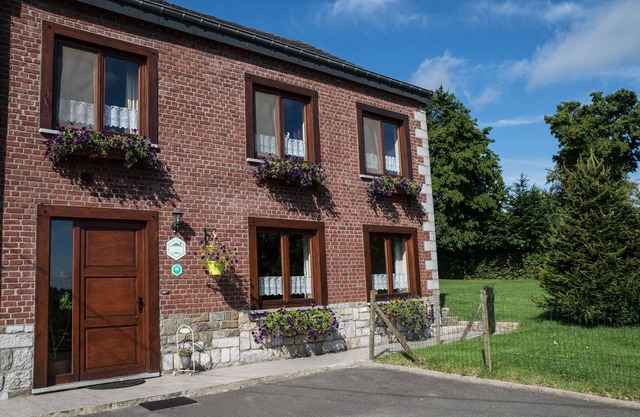 Holiday home Ardennes between Durbuy and La Roche (14 people)