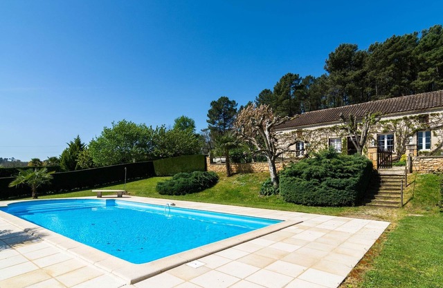 Holiday Home in Loubejac with Private Pool