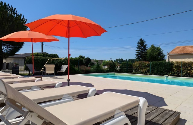 Holiday Home 'La Bonne Chauffe-Col De Cygne' with Shared Pool, Private Terrace and Wi-Fi