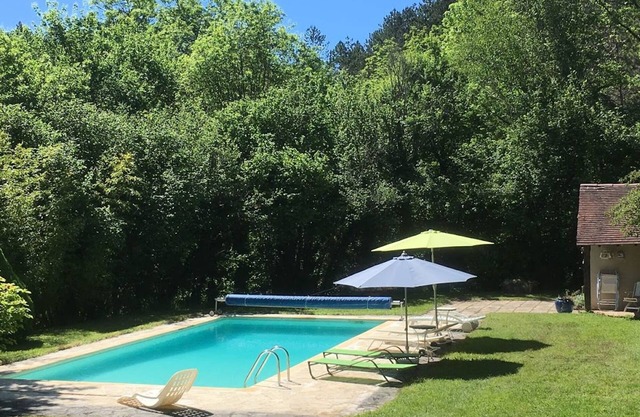Holiday Home 'La Grange De Fonclause' with Forest View, Private Pool and Wi-Fi