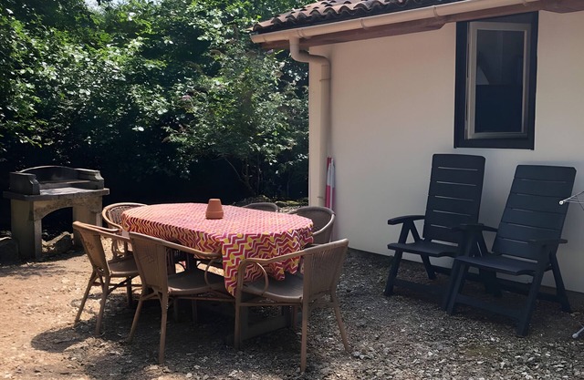 Holiday Home 'Le Martin Pêcheur' with Shared Pool, Private Terrace and Shared Garden