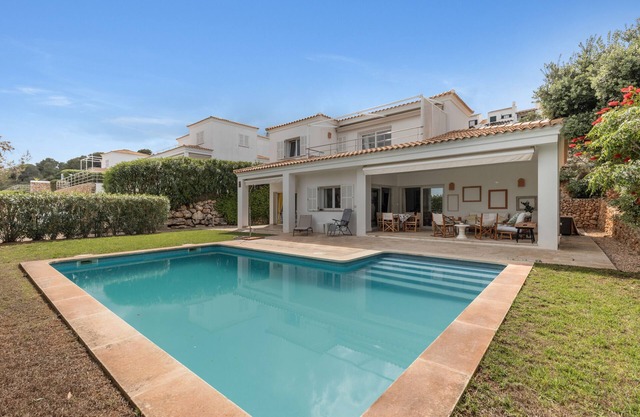 Holiday Home 'Tres' with Private Pool, Private Terrace and Wi-Fi