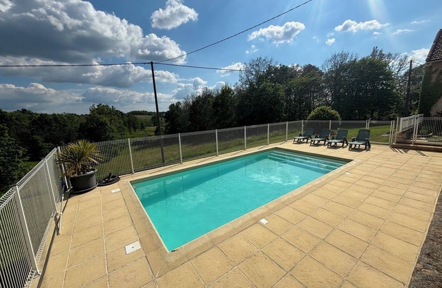 Holiday Home with Private Pool, Private Terrace and Wi-Fi