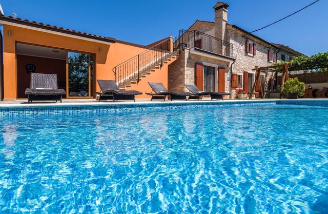 Holiday house Barban for 1 - 7 persons with 3 bedrooms - Holiday house