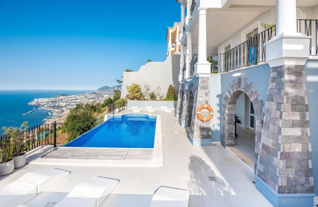 Holiday house Funchal for 2 - 8 persons with 4 bedrooms - Holiday house
