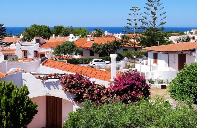 Holiday house in Sardinia by the sea - with washing machine and sea view