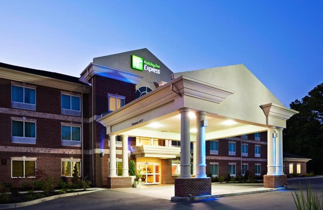 Holiday Inn Express Carrollton, an IHG Hotel