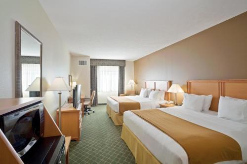 Holiday Inn Express Hotel & Suites Lincoln South by IHG