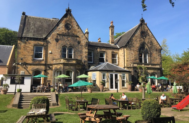 Holmfield Arms