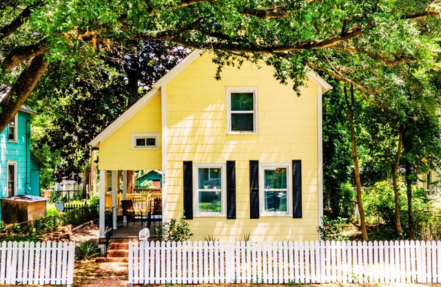 Home Near USC & Ft. Jackson, Pet-Friendly