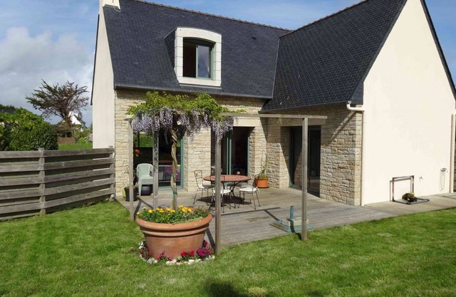 Homerez - Charming House with Garden and BBQ in Penmarch