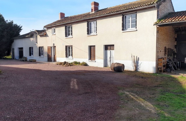 Homerez - House in Les Trois-Moutiers