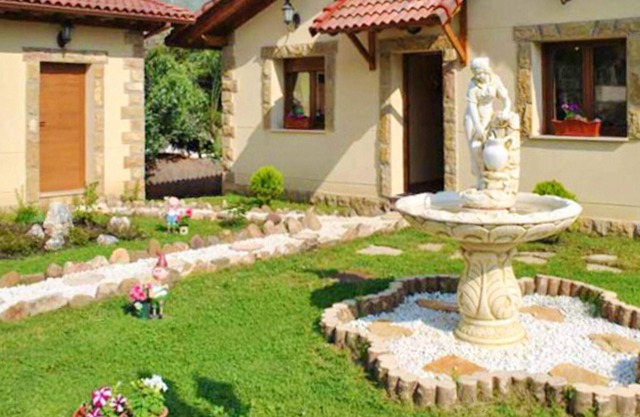 Homerez - House 12 km away from the slopes for 6 ppl. with garden at Villamanín