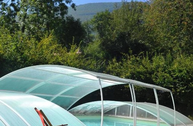 Homerez - House in Gembrie + Shared Pool