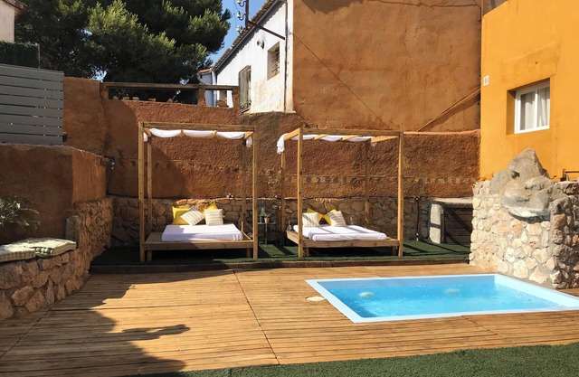 Homerez - Spacious House in Can Trabal, private pool