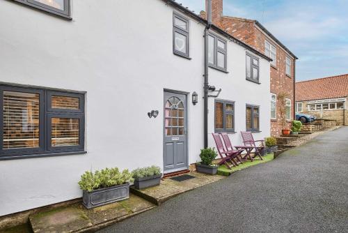 Host & Stay - Anvil Cottage