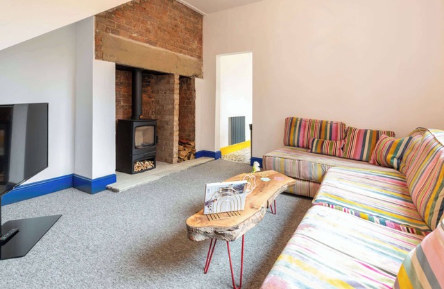Host & Stay | Temple Gardens