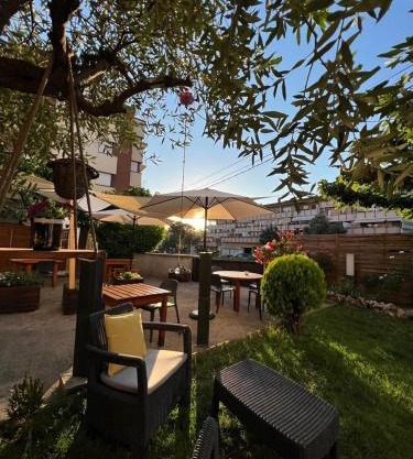 Hostal Crisami
