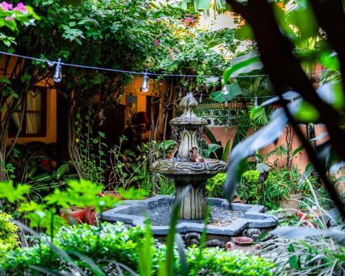 Hostal Fuente Castalia, B y B