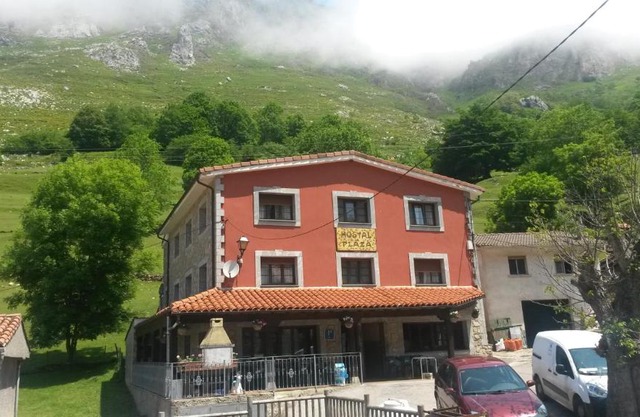 Hostal La Plaza