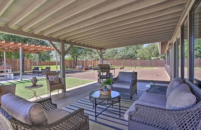 Hot Tub & Spacious Yard: Chino Valley Home!