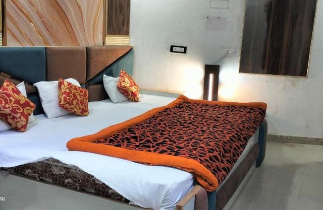 Hotel Aniruddha palace