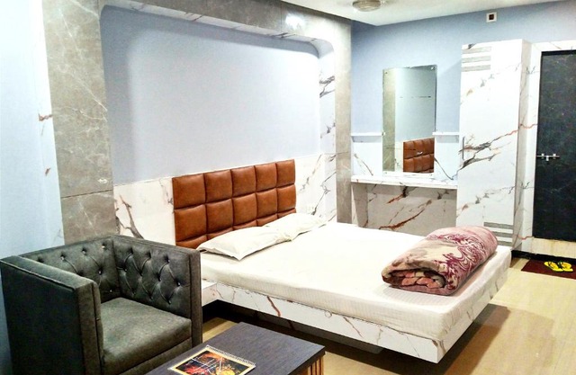 Hotel Jay Deluxe