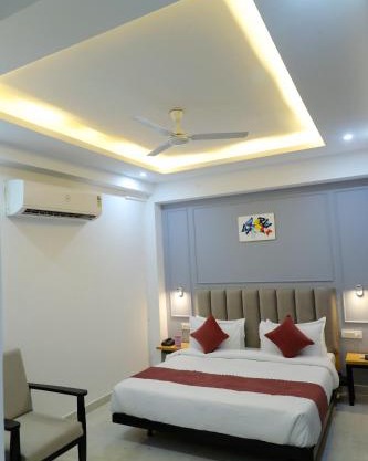 Hotel Mavens House Artemis Hospital Road
