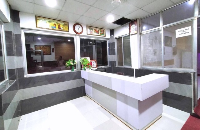 Hotel Parth