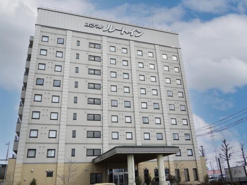 Hotel Route-Inn Tsubamesanjo Ekimae