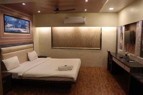 Hotel Vinyasa Residency