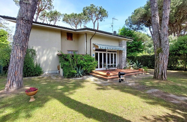 House for 7 People with private garden near the Sea