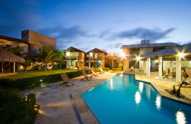 House for Events on the beach with independent chalets on the edge of Praia Aquiraz