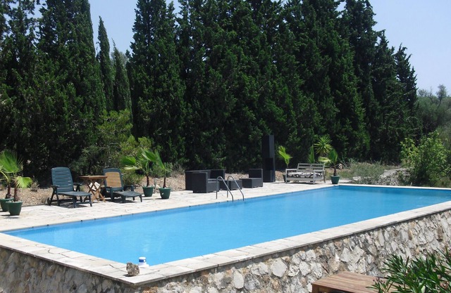 House in Ulldecona with a big pool