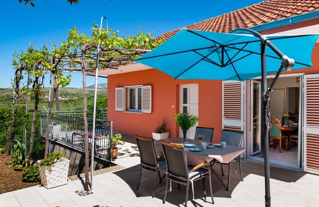 House MM (71881-K1) - Čavoglave