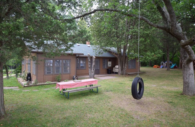 House Of Three Bears Vacation Property On Green Lake WI