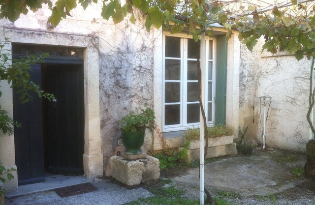 House sleeps 16 close to the camargue sea cevennes quiet