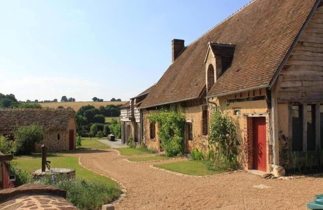 House with character in the Perche region, 2h from Paris