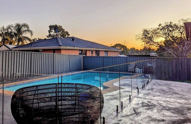 Huge Home! With Pool, Games Room, Outdoor Entertaining