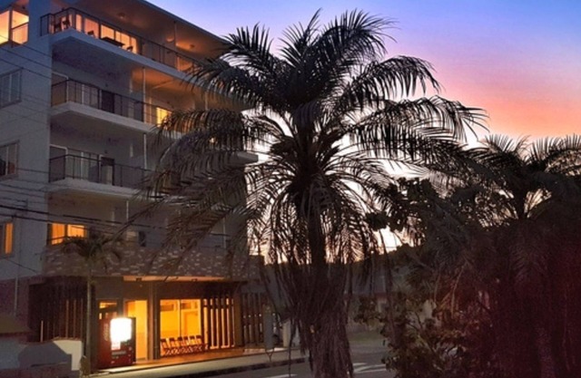 Hundred Days Hotel