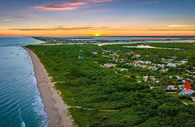 Hutchinson Island Beachside Hideaway | 2BD/2BA