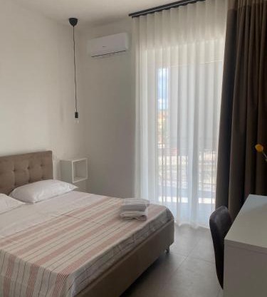 HYRIA Rooms