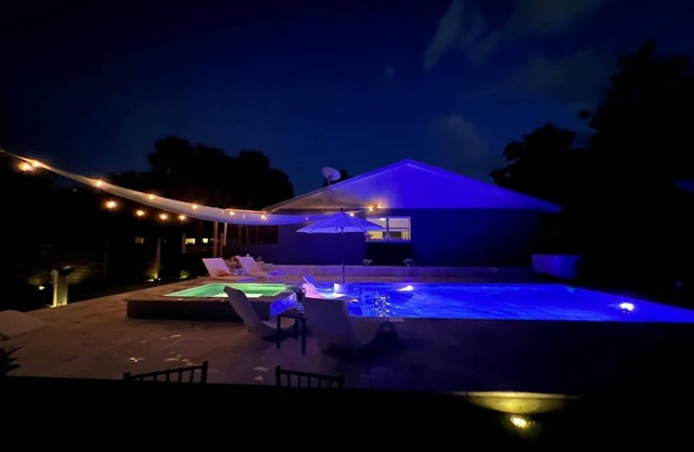 Il Santuario 17 Heated Pool and Spa Close to Beach and Fifth Avenue