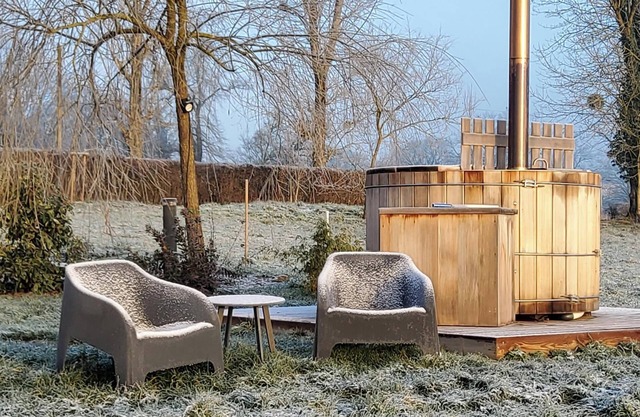In need of rest and greenery! We've got just what you need, 1h30 from Lyon