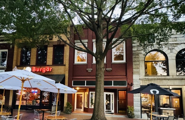 In the heart of downtown Spartanburg! Literally! Steps to restaurants and shops!