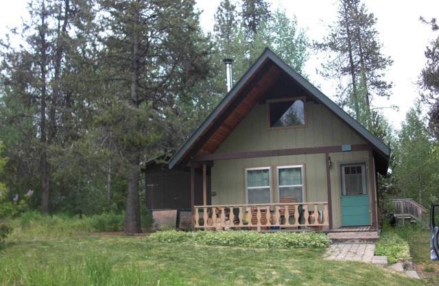 In town deep woods seclusion, 2br+sleeping loft
